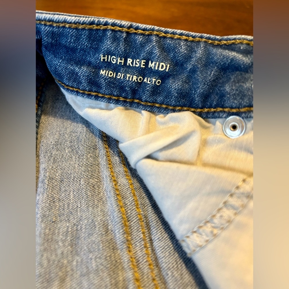 Universal Thread High Rise Midi Short - Picture 3 of 4